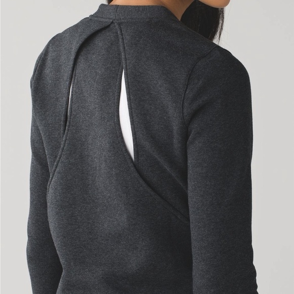 Lululemon &go Endeavor Long Sleeve
Heathered Black Open-Back Sweatshirt Medium - Picture 1 of 7